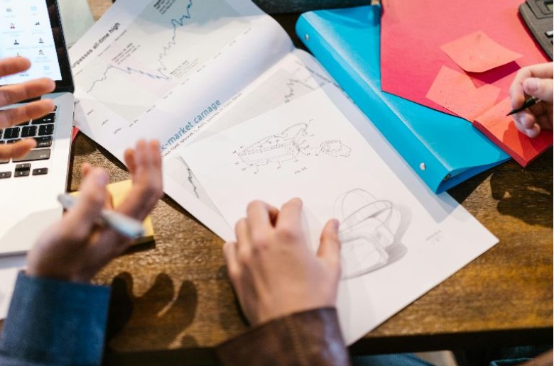 Cognitive Load in Fintech Engineering: Reduce Burnout and Speed Up Delivery